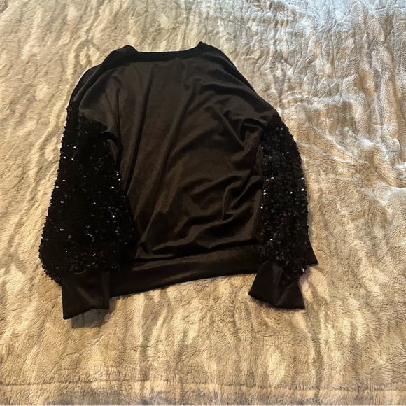 NWOT Les Amis Velvet Top - Picture 4 of 4